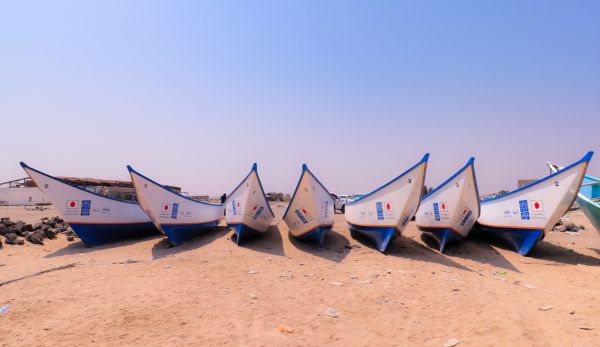 150 fishermen from Hadhramout get boats engines and fishing nets